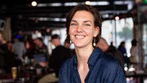Elisabeth Ehrnrooth är nöjd över infotillfället. Sångaren och låtskrivaren Elisabeth Ehrnrooth