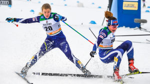 Anita Korva och Katri Lylynperä i kvartsfinalheatet i världscupsprinten i Lahtis. Anita Korva och Katri Lylynperä i kvartsfinalheatet i världscupsprinten i Lahtis.