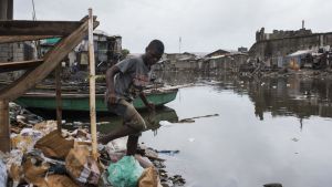 En del områden i norra Haiti har översvämmats men orkanen har inte drabbat det utfattiga öriket så hårt som befarat Irma har fört med sig störtregn och översvämningar i Haiti.
