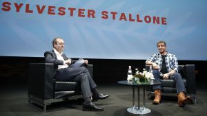 Festivalsnack. Filmen Rambo - Last Blood var aktuell i samband med Cannesfestivalen 2019. Sylvester Stallone intervjuas av Didier Allouch under Cannes Masterclass 2019.