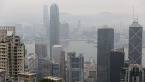 Hongkong har mer liberal ekonomi än resten av Kina, en av de saker Peking inte har något emot då det genererar pengar. Hongkong.
