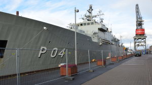 Det svenska fartyget HMS Carlskrona låg förtöjt vid Aura å i Åbo under övningens inledningsskede. HMS Carlskrona deltog även i Northern Coasts 2014 och den gången ingick bland annat prins Carl Philip i fartygsstaben. HMS Carlskrona i Aura å i Åbo