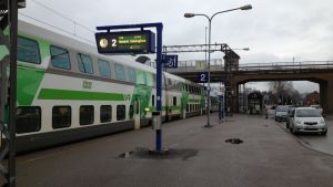 Karis järnvägsstation. Kustbanan är viktig för Raseborg. Karis järnvägsstation.