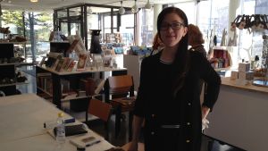 Laura Pohjola är intendent på auktionshuset Bukowskis. Laura Pohjola är intendent och konstexpert på auktionshuset Bukowskis.