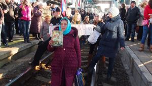 Kiovan länsimielistä hallitusta vastustavat mielenosoittajat valtasivat Donetskin rautatieaseman huhtikuussa.