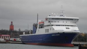 Den här gången granskades långtradare som kom från Paldiski till Hangö. (Arkivbild). Fartyget Liverpool Seaways i Hangö hamn