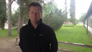 Mats-Erik Käld berättar att de kan låna ut utrustning om någon är utan men att de inte har så att det räcker åt alla. Mats-Erik Käld.