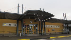 Karleby-Jakobstad flygplats finns rent fysiskt i Kronoby. Karleby-Jakobstads flygplats