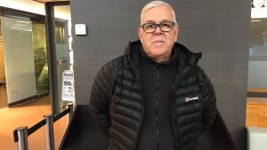 Nordsjöbon Kaj-Erik Fohlin har fått vänta i timmar för att nå Nordsjö HVC per telefon. Nordsjöbon Kaj-Erik Fohlin är missnöjd med servicen på Nordsjö hälsostation.