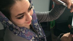 Atefa Faizi arbetar som kläddesigner och modell i Kabul. Atefa Faizi arbetar som kläddesigner och modell i Kabul.