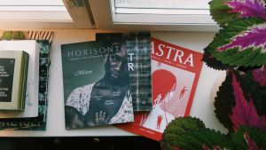 Horisont, Astra och andra tidskrifter på mitt fönsterbräde. Tidskrifter på ett fönsterbräde.