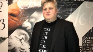 Juha Keski-Nisula från XMLdation leder lönsamt försök sälja bankteknologi i USA. Juha Keski-Nisula har grundat bolaget XMLdation som nu försöker etablera sgi i USA