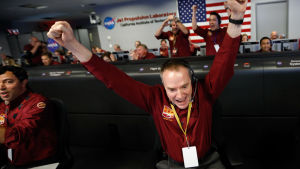 Jubel i Jet Propulsion Lab i Pasadena i Kalifornien. Jubel i Jet Propulsion Lab i Pasadena i Kalifornien i USA efter att sonden Insight landade på Mars.
