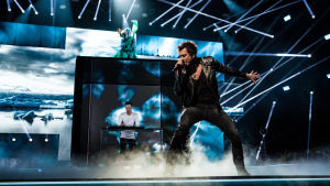 Darude representerar Finland i Eurovision Song Contest 2019 med EDM-låten Look Away. Darude ja Sebastian Rejman esittää kolmannen UMK-kappaleen Look awayn Logomolla 2.3.2019