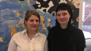 My Palm och Ellen Greider kan sägas tillhöra den nya vågen unga svenska serietecknare. Bild på serietecknarna My Palm och Ellen Greider.