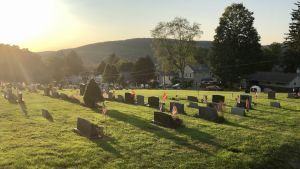 En begravningsplats i Susquehanna. Kommunen röstade republikanskt i valet 2016. Begravningsplats i Susquehanna i Pennsylvania.