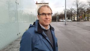 Max Holm är informatör vid Rädda barnen. Max Holm är informatör vid Rädda barnen.