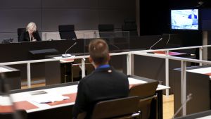 Rättssalen i Egentliga Finlands tingsrätt. Rättegången mot de terrormisstänkta i Egentliga Finlands tingsrätt.
