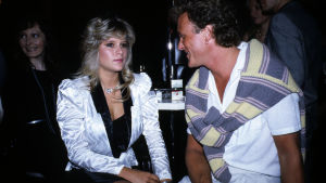 80-talets mode var ett brott mot mänskligheten Samantha Fox i vit kavaj