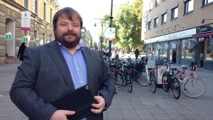 Vi växer och de andra partierna måste förhålla sig till oss, säger Richard Carlsson från Sverigedemokraterna. Vi växer och de andra partierna måste förhålla sig till oss, säger Richard Carlsson från Sverigedemokraterna.