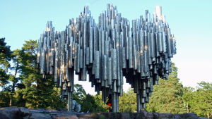 Sibeliusmonumentet i Helsingfors. Sibeliusmonumentet av Eila Hiltunen i Helsingfors.