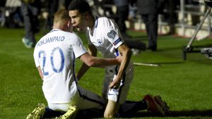 Soiri passade fram Joel Pohjanpalo till Finlands utjämning mot Turkiet i Åbo i måndags. Joel Pohjanpalo och Pyry Soiri, Finland-Turkiet 2017.