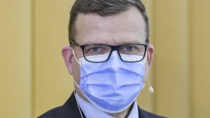 Samlingspartiets Petteri Orpo påpekade att vaccinationstakten är väldigt långsam. Samlingspartiets ordförande Petteri Orpo