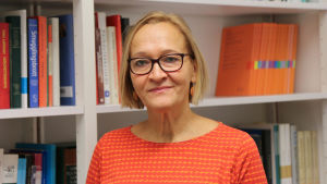 Saija Sambou är specialsakkunig och ordförande för projektet "Verksamhetsmodell för unga brottslingar". Saija Sambou arbetar som sakkunnig vid Justitieministeriet.