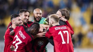 Ny succé för Östersund. Östersunds spelare firar över seger, Europa League 2017.