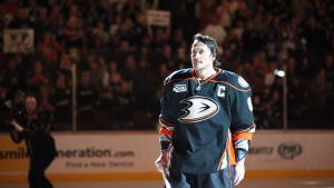Teemu Selänne gör sitt rookierekord i Winnipeg men spelar största delen av den bländande NHL-karriären i Anaheim Ducks, där han vinner Stanley Cup våren 2007. Teemu Selänne, Anaheim 2014.