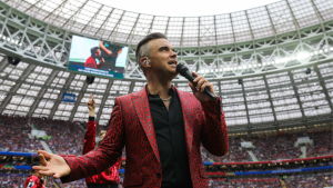 Robbie Williams stod för underhållningen i Moskva före VM körde igång. Robbie Williams under invigningsceremonin till fotbolls-VM 2018.