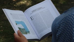 Boken berättar om vad som hände i skärgården, men också i Europa under fyra generationer. Bokuppslag