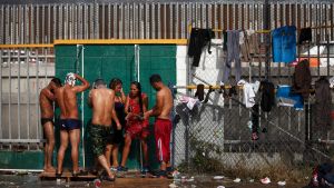 Immigranter i Mexiko. Migranthärbärge i sportcentret Benito Juarez, i Tijuana den 22 november 2018 Immigranter i Mexiko. Migranthärbärge i sportcentret Benito Juarez, i Tijuana den 22 november 2018