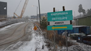 Avfallscentralen i Korvenmäki i Salo. Till vänster syns det nya ekokraftverket. Korvenmäki avfallscentral i Salo