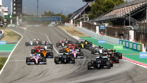 Valtteri Bottas tappade mark i starten. Valtteri Bottas tappade mark i starten.