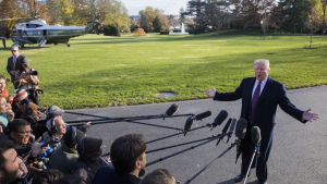 När Donald Trump talar lyssnar världen. Trump uttalade sig om Saudiarabien innan han åkte med sin familj till sin fastighet Mar-a-Lago, Florida, för att fira Thanksgiving.