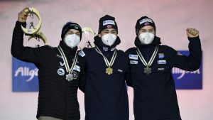 Ilkka Herola, Jarl Magnus Riiber och Jens Lurås Oftebro. Ilkka Herola, Jarl Magnus Riiber och Jens Lurås Oftebro på pallen.