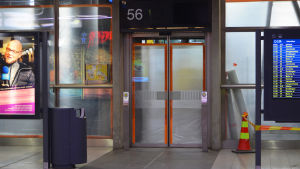 Renovering pågår i Kampens bussterminal och de sista bussplattformarna är inte i användning. Renovering pågår i Kampens bussterminal och de sista bussplattformarna är inte i användning.