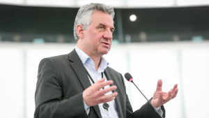 Jan Zahradil har i likhet med Manfred Weber profilerat sig som EU-parlamentariker. Jan Zahradil