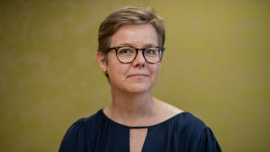 Kuvassa on ilmasto- ja ympäristöministeri Krista Mikkonen.