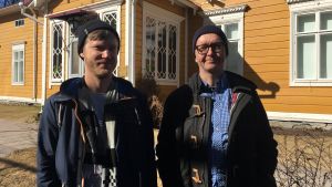 Rasmus Rantalo (till vänster) och Hannu Tiheäsalo. åboborna rasmus rantala och hannu tiheäsalo ler i vårsolen.