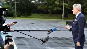 Utrikesminister Pekka Haavisto svarar på mediernas frågor inför utrikesministermötet i Helsingfors. Pekka Haavisto svarar på pressens frågor inför den inofficiella utrikesministermötet i Helsingfors 30.8.2019