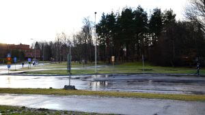 Den tomma tomten som TF, KY och AUS utreder möjligheten att bygga ett studentcenter på. Tomten i kvarteret Kemisten som Teknologföreningen vill bygga ett nytt studentcenter på.