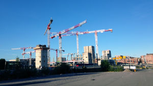 Redi i Fiskehamnen ska bestå av ett köpcentrum, parkeringshall och åtta skyskrapor. Köpcentret Redi reser sig i Fiskehamnen