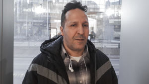 Ali Okbani kom till Finland 2013. Han är ursprungligen från Algeriet. Ali Okbani.