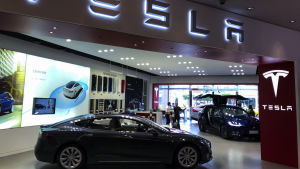Elbilbolaget Tesla Motors har haft stora svårigheter att uppnå sina produktionsmål Bilbolaget Tesla Motors har haft stora svårigheter att uppnå sina produktionsmål
