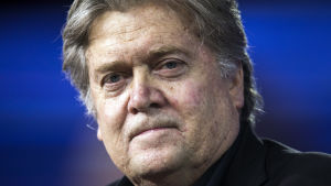 Steve Bannon Vita husets chefsstrateg Steve Bannon anses ha stort inflytande på Donald Trumps främlingsfientliga linje