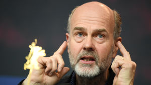 Erik Poppe under presskonferensen. Regissören Erik Poppe under presskonferensen.