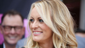 President Trump anklagas för att ha använt kampanjpengar för att betala Stormy Daniels för att hon ska hålla tyst om hennes och Trumps förhållanden. Stormy Daniels.