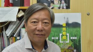 Lee Cheuk-yan har slagits mot väderkvarnar i flera decennier. Hans fackförening lyckas sällan få arbetsgivarna att göra eftergifter. Lee Cheuk-yan har slagits mot väderkvarnar i flera decennier. Hans fackförening lyckas sällan få arbetsgivarna att göra eftergifter.